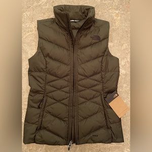 *Brand New(NWTs) North Face Drk Forrest Grn Woman’s Vest 550-Series XS.